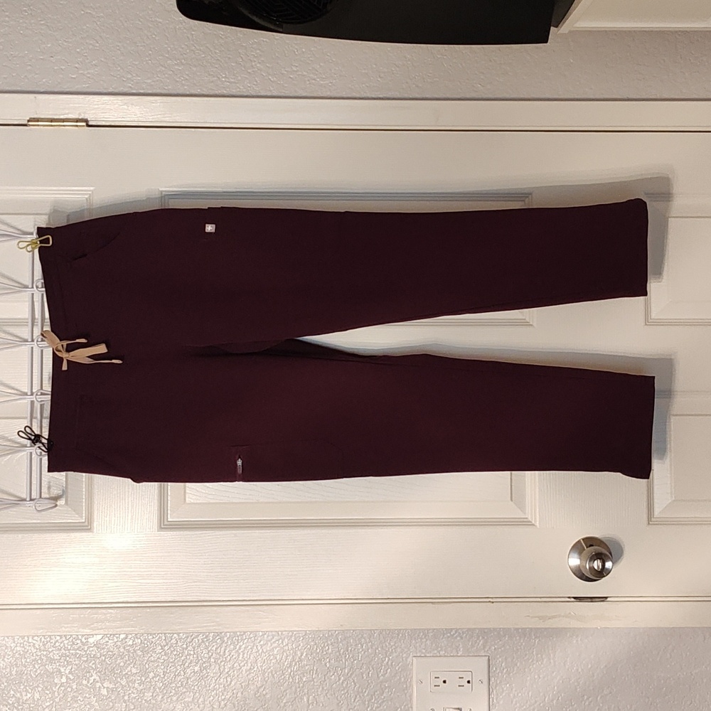 Figs yola scrub pants Deep Purple